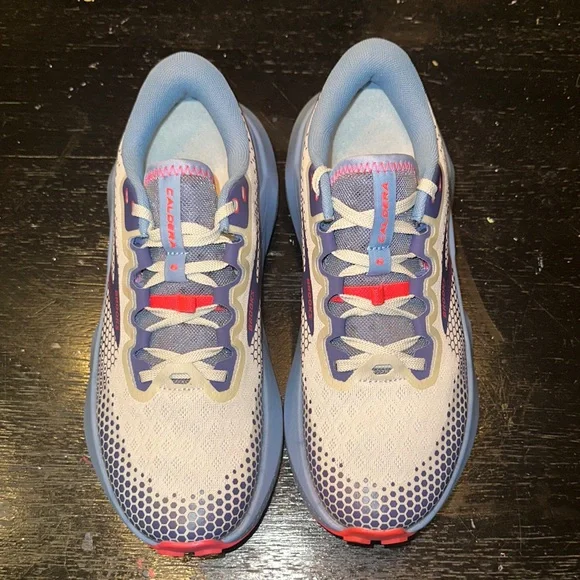 Brooks Caldera 6 Athletic Shoes in Blue and Pink - Picture 2 of 3